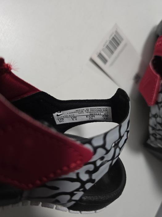 Детски сандали Jordan