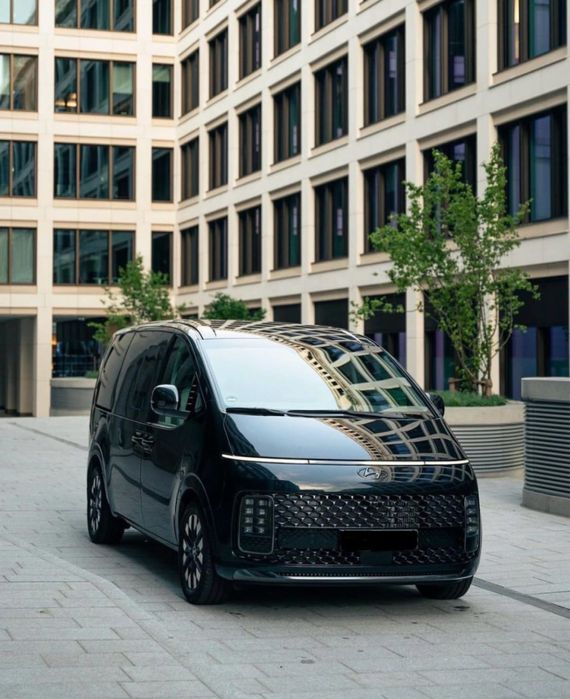 租賃小型貨車和小巴阿拉木圖24/7城際計程車