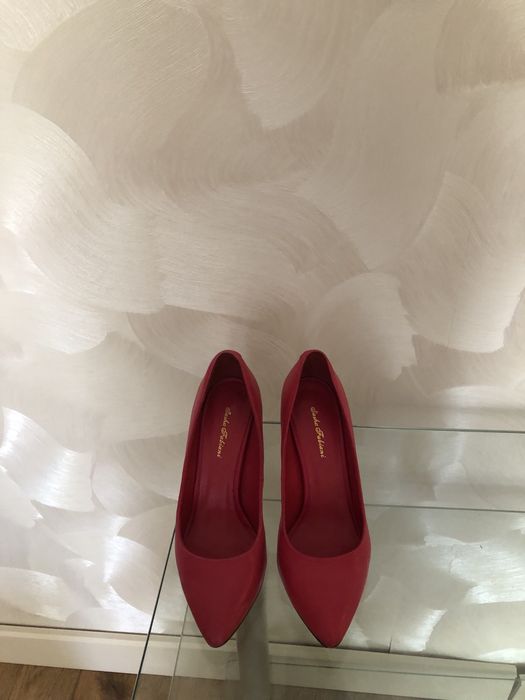 Продам туфли женские