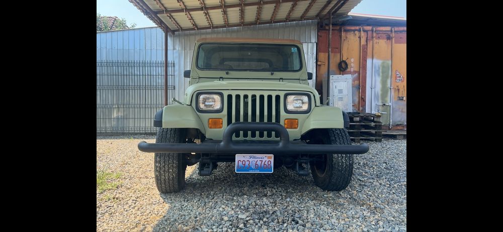 Vând jeep Wrangler