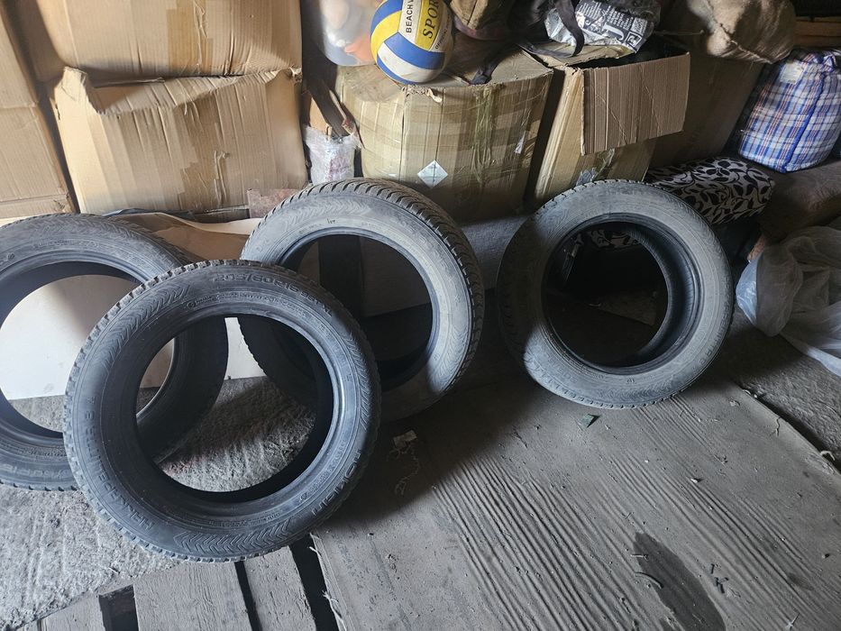 Продам шины комплект