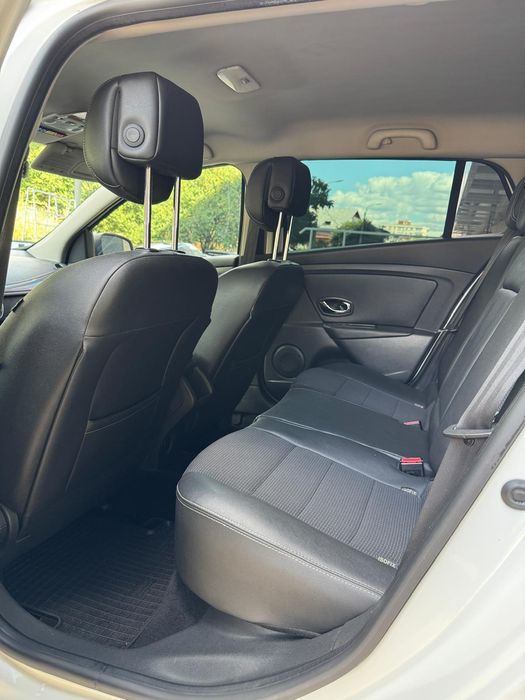 Vând Renault Megane GT Line Proprietar ,Variante,Bonus :4 roti iarna c