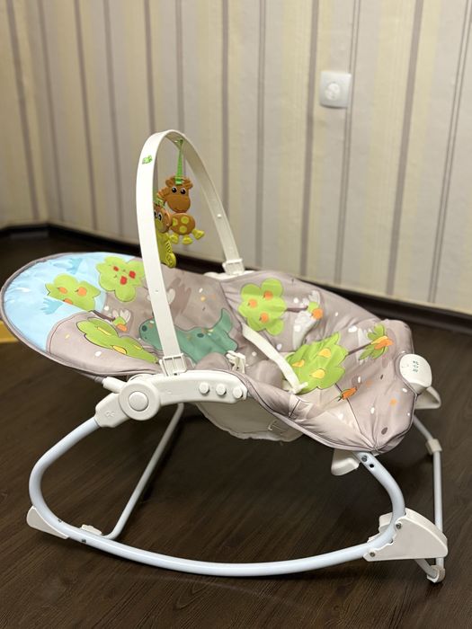 CHIPOLINO Шезлонг с вибрация и музика ЕНДЖОЙ ДИНО