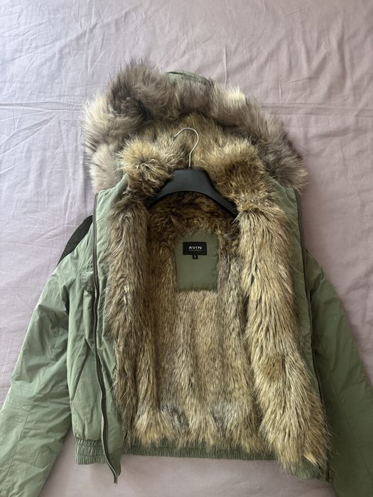 Есенно-Зимно яке Avin