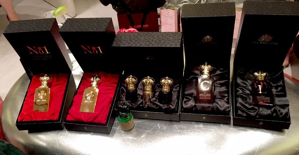 Оригинални маркови парфюми + торбичка