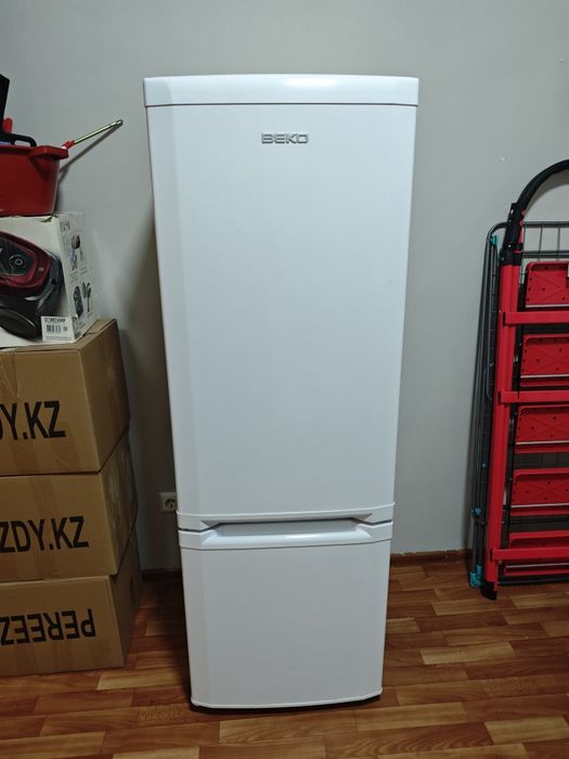 Холодильник BeKo продам