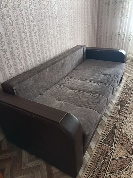 Продам диван в хорошем состоянии