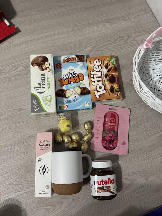 Корзина с подарками