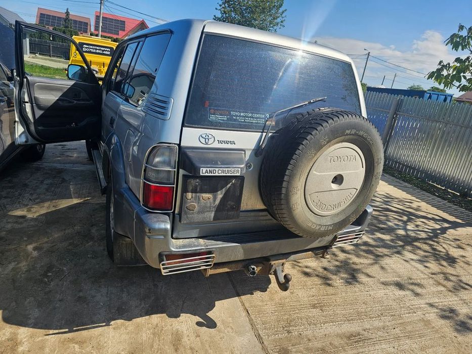 dezmembrez toyota land cruiser j90 163cp an 2002 volan stanga