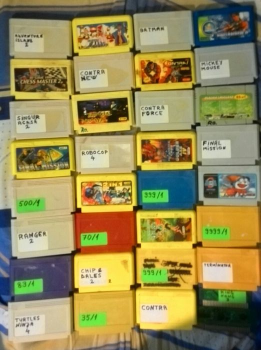 Vând/Schimb 33 casete terminator-nintendo,50 bucata,două fără carcasă.