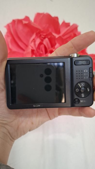 Компактен дигитален фотоапарат камера SONY Cybershot DSC-W710
