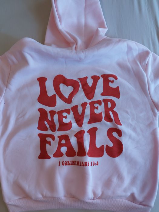 Дамски блузи и пуловери по 5 лв.