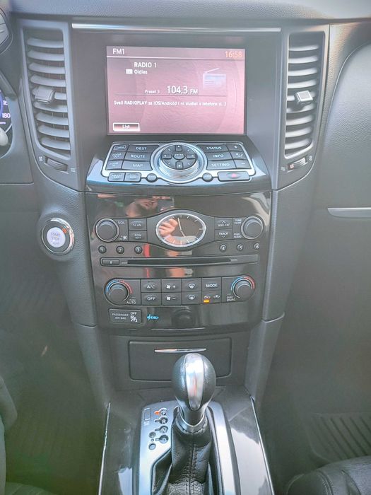 Infiniti QX70 3.7 AWD