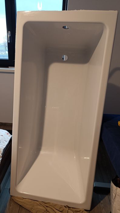 Cada baie dreptunghiulara