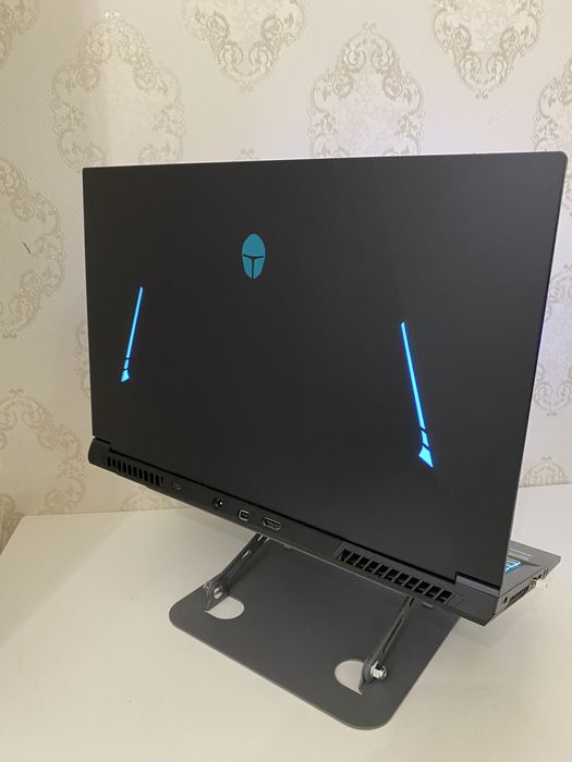 Игровой ноутбук THANDEROBOT