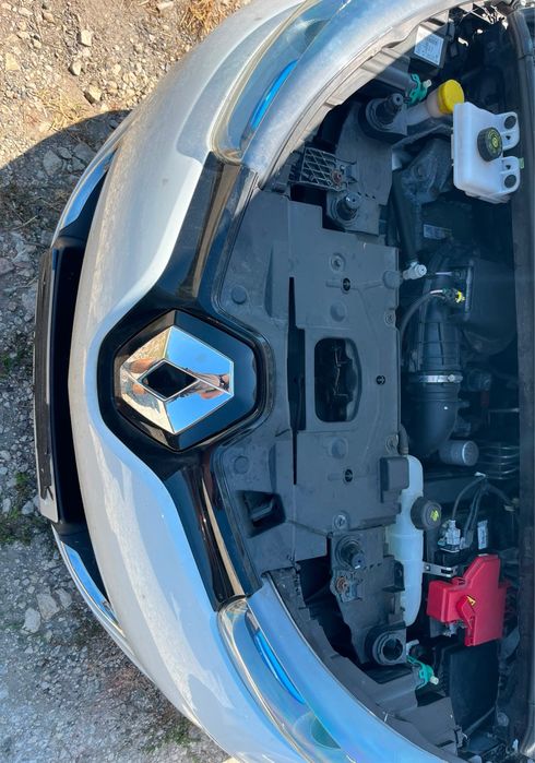 На части Renault Zoe dynamique 91коня  2016г  75000мили пробег перфектно състояние Камера джанти
