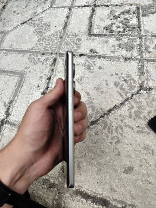 Realme GT6T продаётся