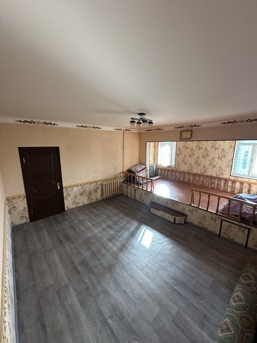 Tinchlik metro 2 xonali kv Srochna sotiladi