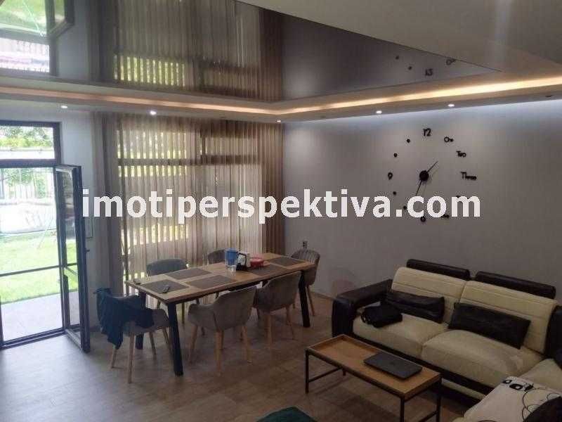 Продава се Къща в Пловдив, Кючук Париж - 180 кв.м за 1037 €/кв.м - Снимка #1