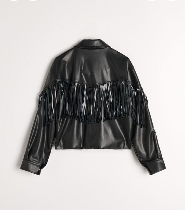 Дамско кожено тънко яке с ресни ново