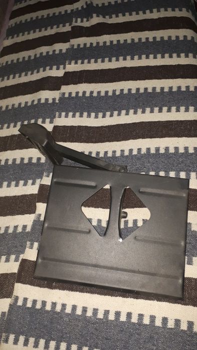 Кронштейн телевизор