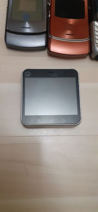 Telefoane Motorola cu incarcator