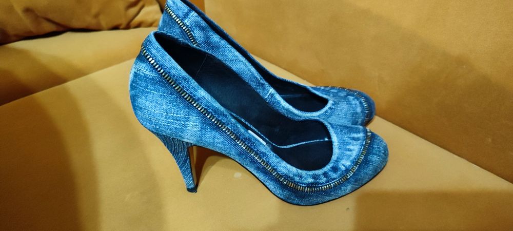 Дамски обувки на ток Diesel 37