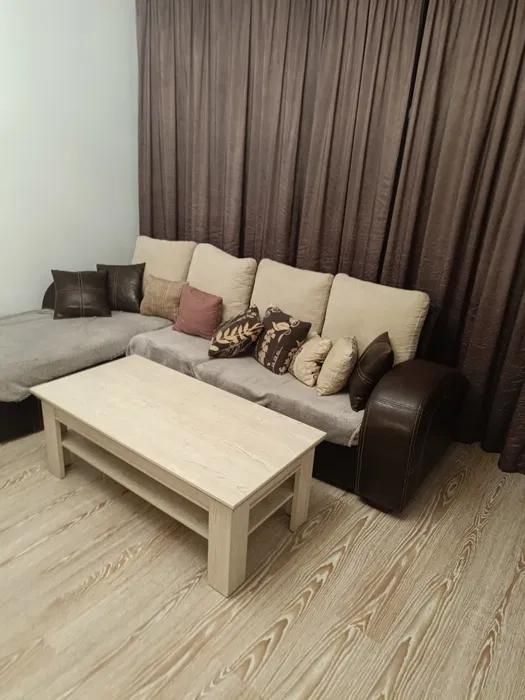 Дава се под наем Тристаен апартамент в Пловдив, Център - 90 кв.м за 450 € - Снимка #2