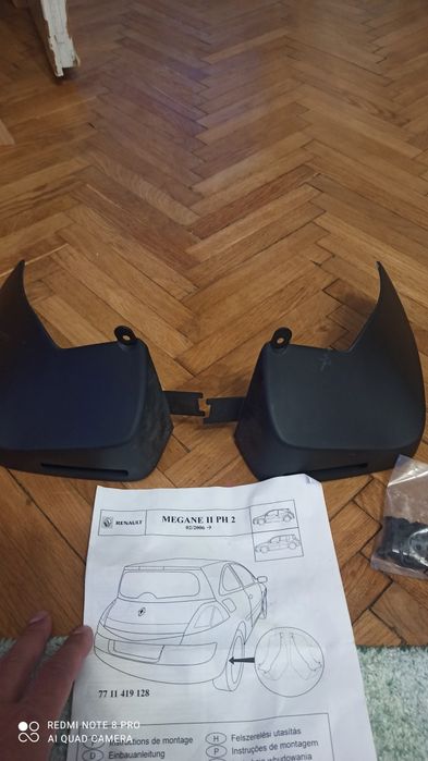 Bavete noroi spate Renault.