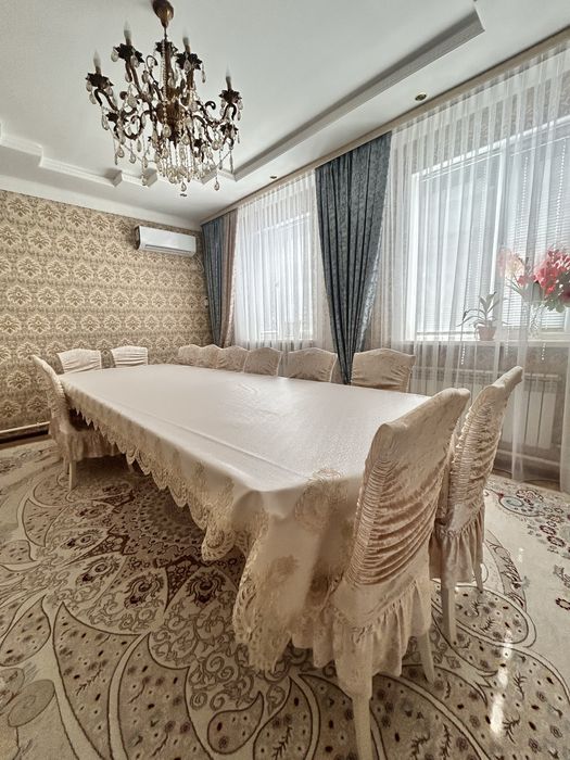 Гостинный Стол.