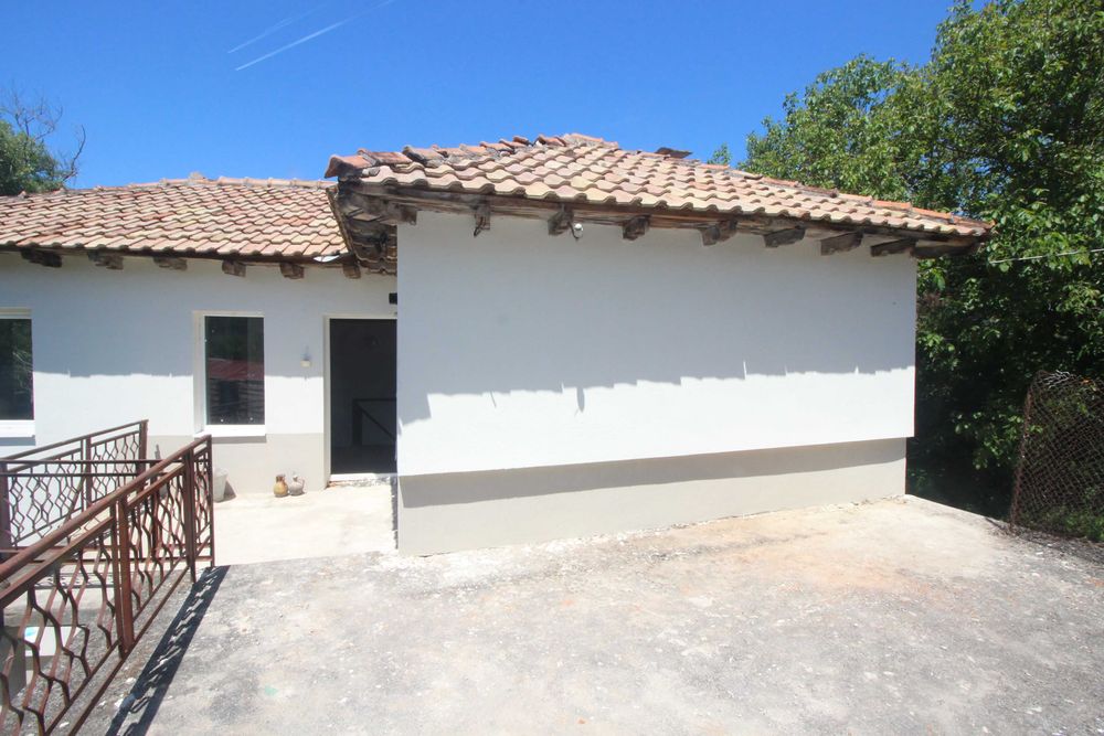 Продава се Къща в с. Янтра, Област Велико Търново - 120 кв.м за 338 €/кв.м - Снимка #2