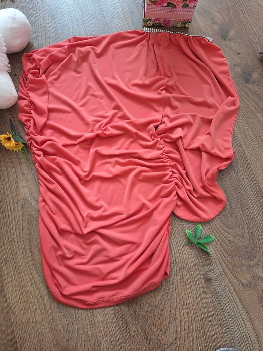 Секси туника по тялото с един ръкав