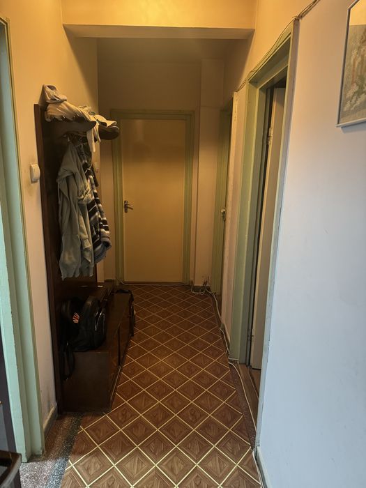 Vand apartament 3 camere