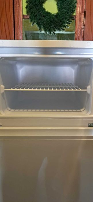 Frigider Arctic AD54240M30W, 223L - Stare Perfectă - Etaj 6 cu Lift - Titulescu