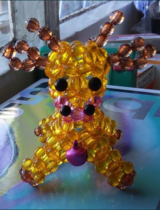 Теленок из бусин