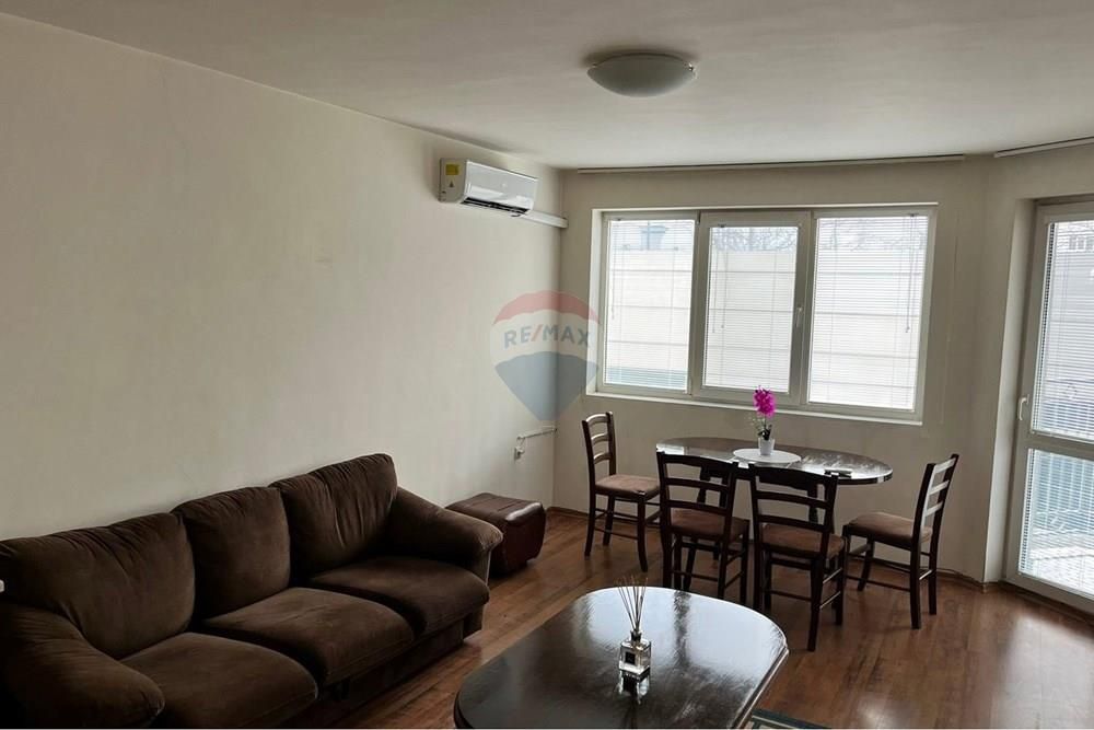 Дава се под наем Двустаен апартамент в Варна, Базар Левски - 65 кв.м за 498.27 € - Снимка #2