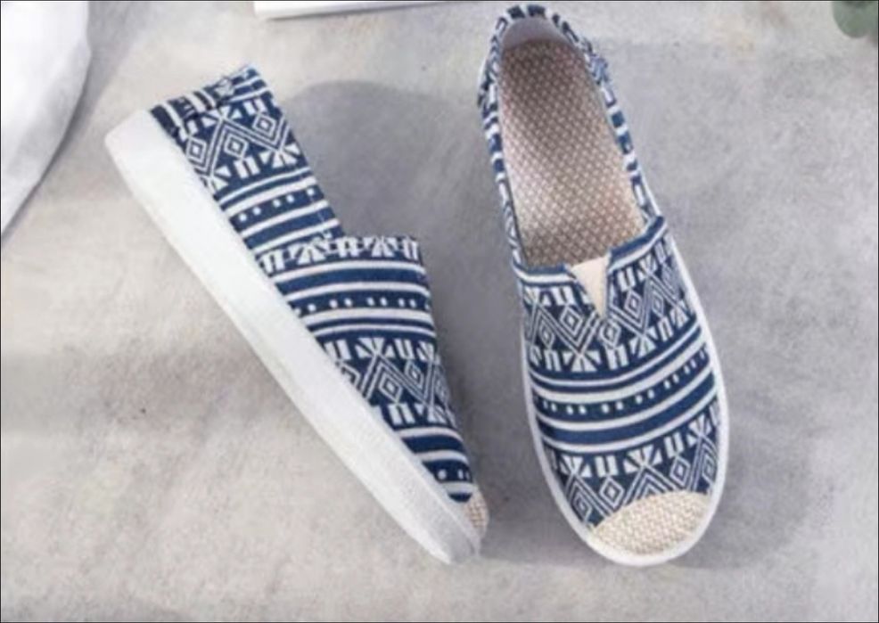 Продам босоножки