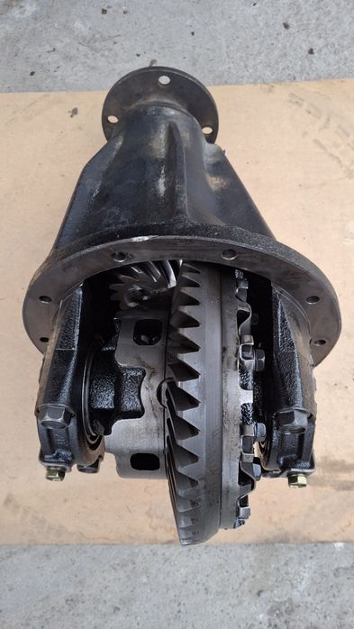 Задний редуктор Toyota 4 Runner 215