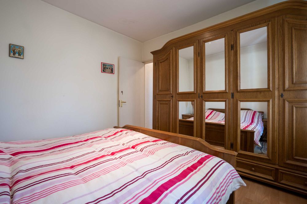 Apartament 3 camere 72 mp, foarte aproape de Calea Rahovei (intersectie Sos. Alexandriei cu Margeanului) – bloc reabilitat – direct proprietar