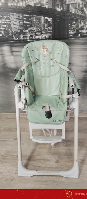 Децки стол за хранене