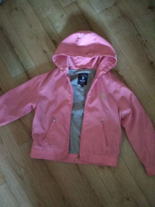Лёгкая куртка для девочек
