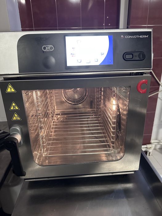 Vând cuptor profesional cu 6 tavi, convecție Convotherm Mini 6.10, compact