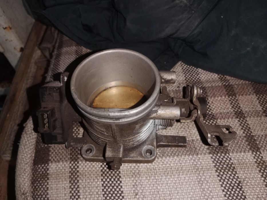 Дроссельная заслонка Бмв е32 м30