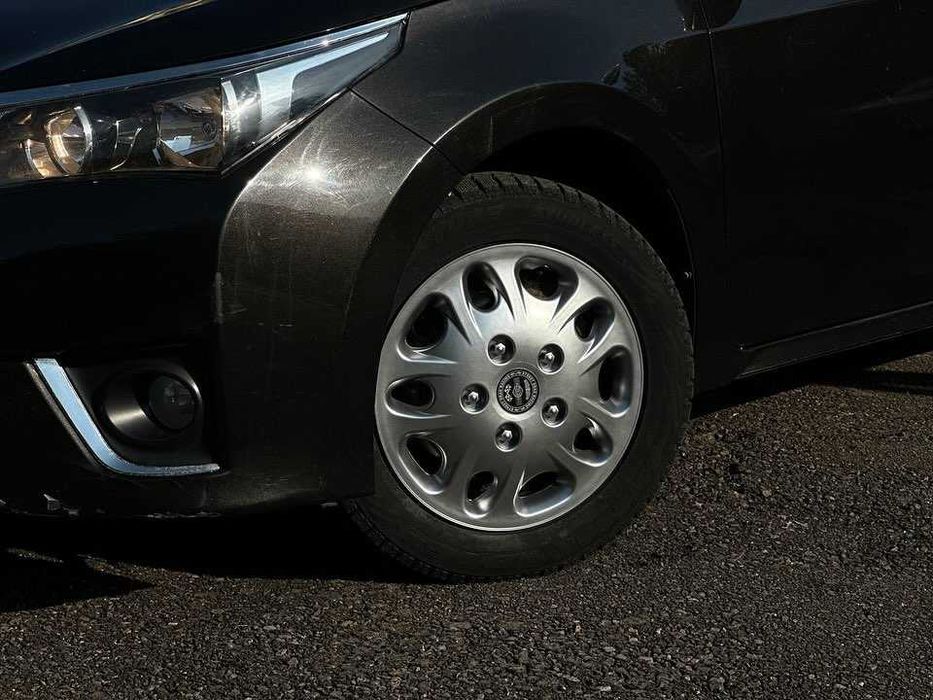 Продам Тойота Королла 2016