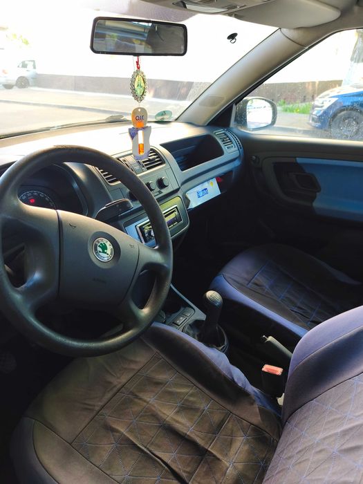 Vând Skoda fabia 2008