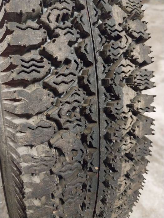 Продам зимнюю шину