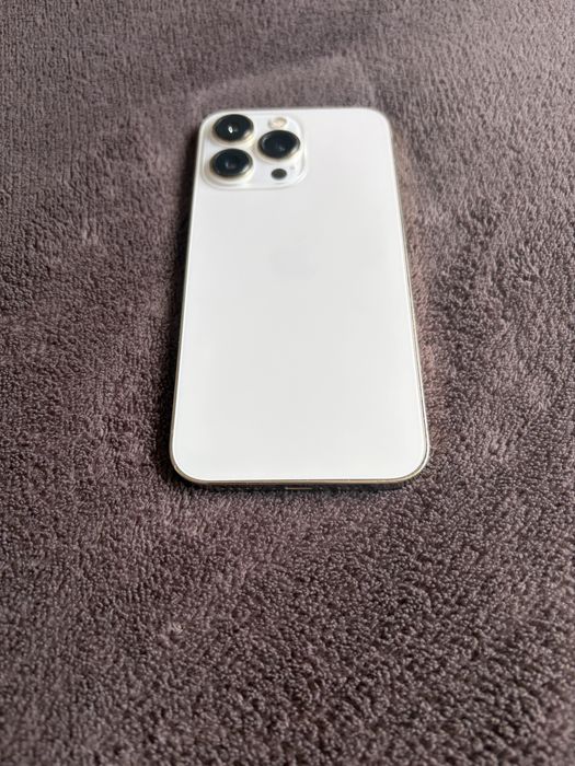 Iphone 13 pro gold