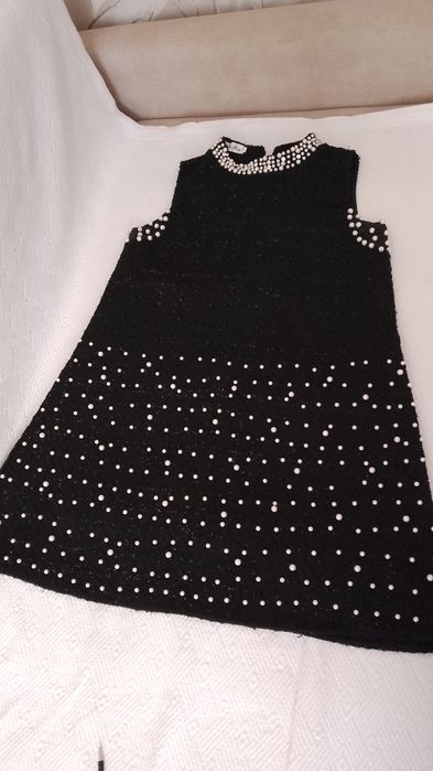 Платье черного цвета