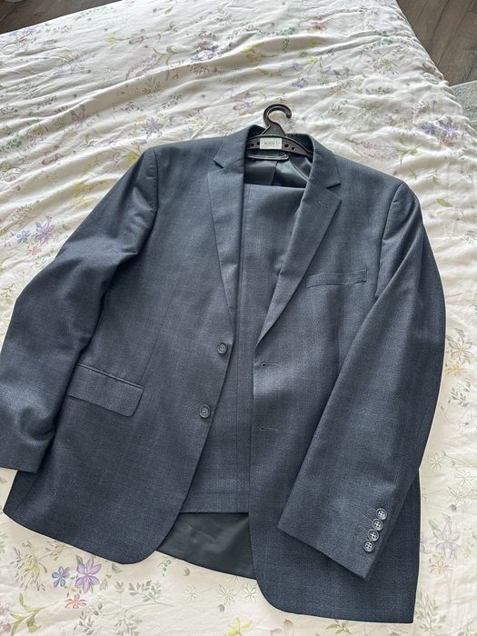 Мужской костюм с брюками