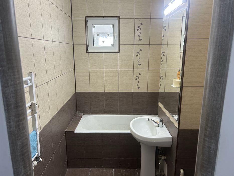 Inchiriez apartament 2 camere ! iancului stradal